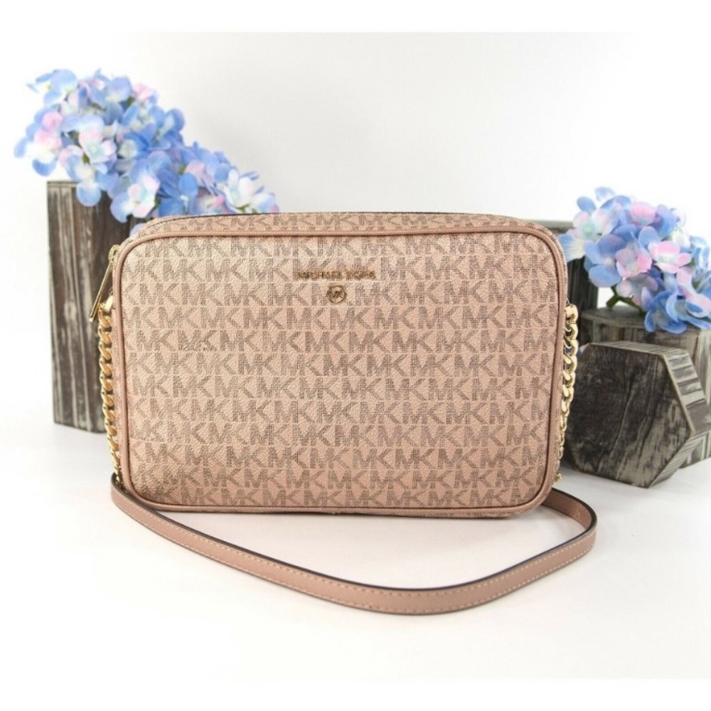 Michael kors jet set charm crossbody